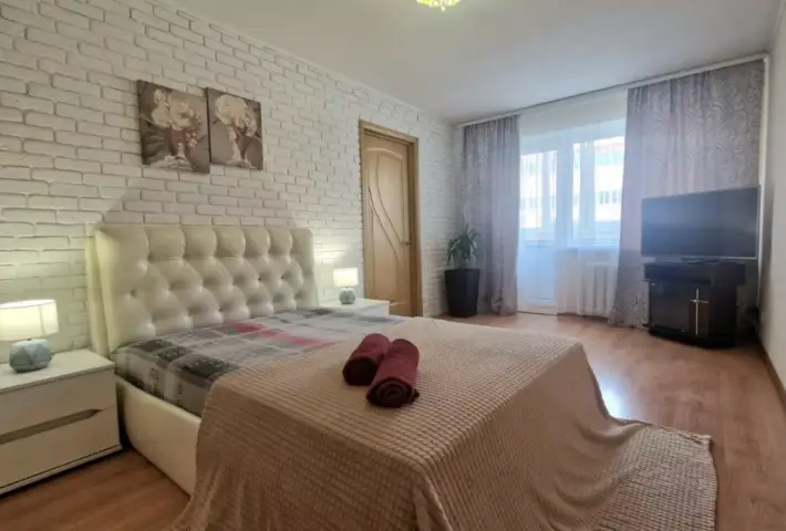 Гомель, Советская улица, 72, 2 комн.